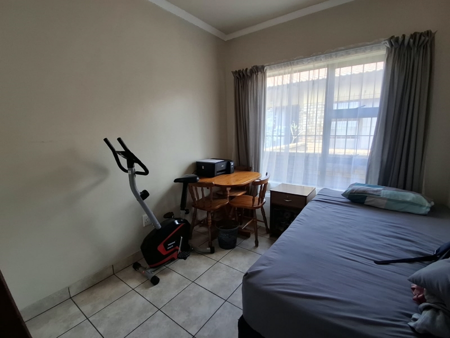 2 Bedroom Property for Sale in Vaalpark Free State